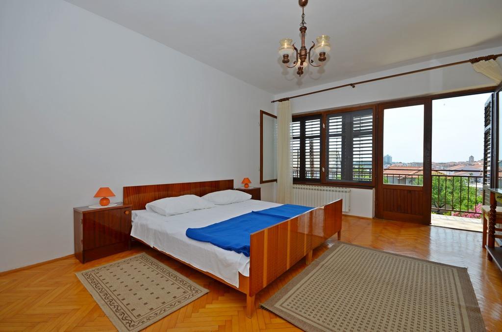 Apartments Marija Near Center 沃迪切 外观 照片