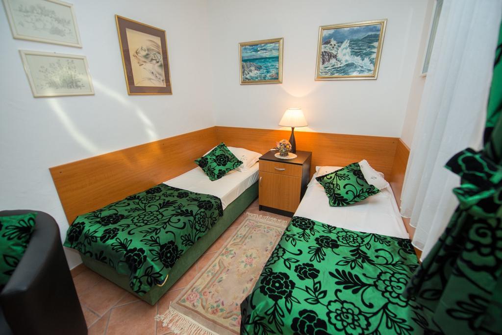 Apartments Marija Near Center 沃迪切 外观 照片
